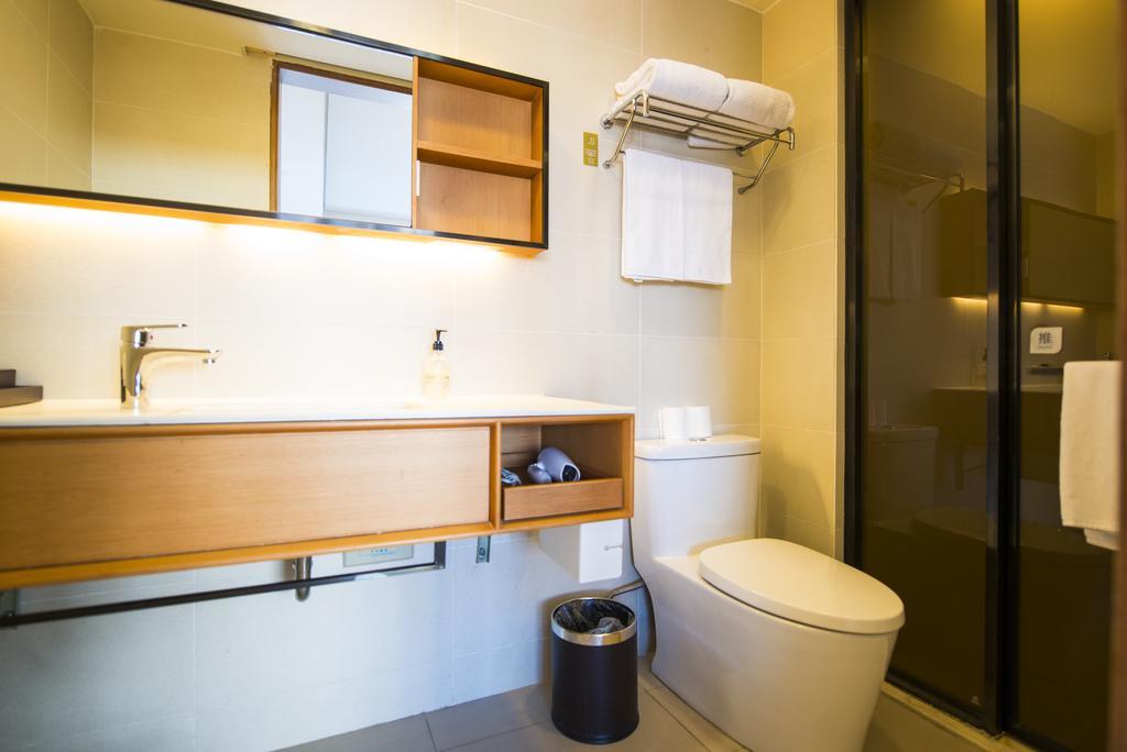Ji Hotel Shanghai Lujiazui Ngoại thất bức ảnh